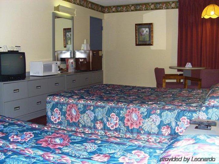 Adirondack Efficiencies Hotel Watertown