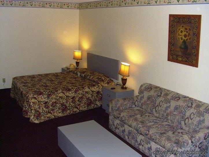 Adirondack Efficiencies Hotel Watertown